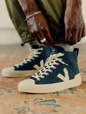 VEJA Wata II High Top Canvas Sneakers in Black/Pierre